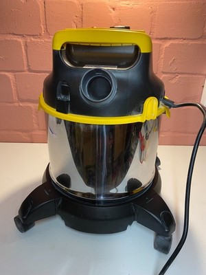 Stanley Nass und Trockensauger SXVC20XTE (1400 W, 20 l)