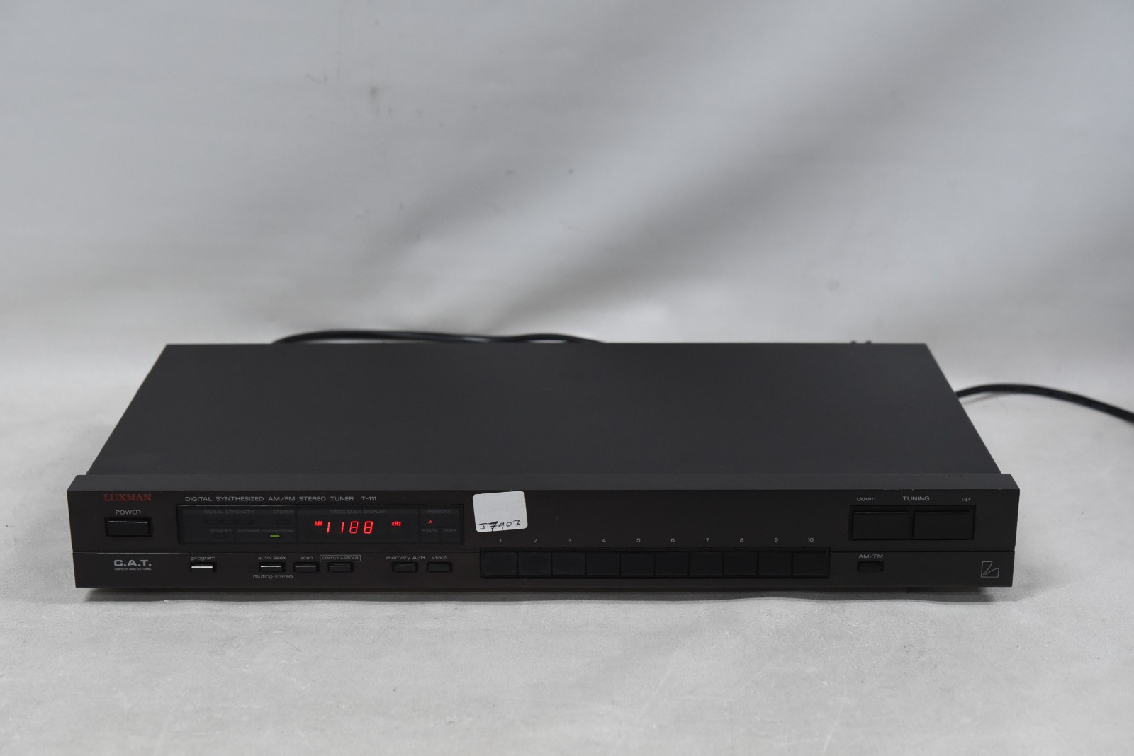 Luxman T-111 vintage audio equipment - eBay listing photo 3