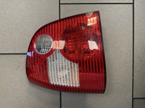 VW Polo 9N Rücklicht Rückleuchte links #35232