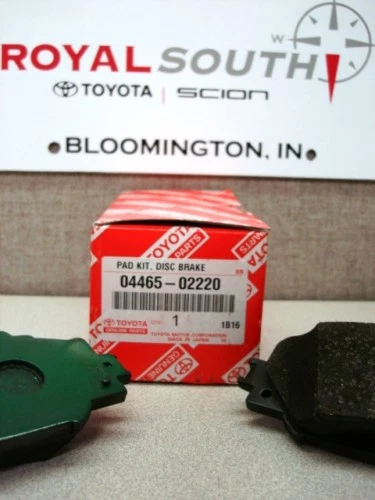 Pastillas de freno delanteras Scion xD originales OEM OE Foto 2 de 2