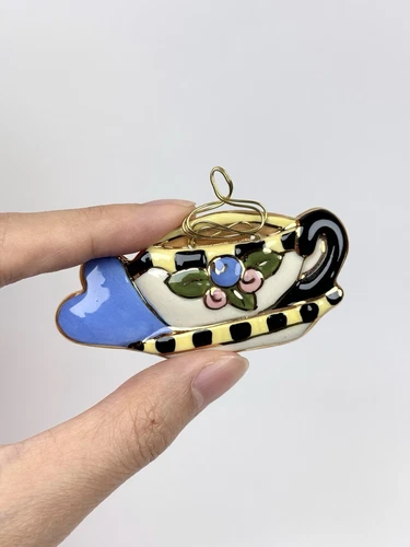 Vintage Ceramic Floral Teapot  Costume Jewelry Brooch Pin Enamel 2.75” x 1.75”