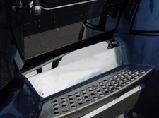 S.S. Kenworth T660  Front Step Upper Trim - (2007-2009)