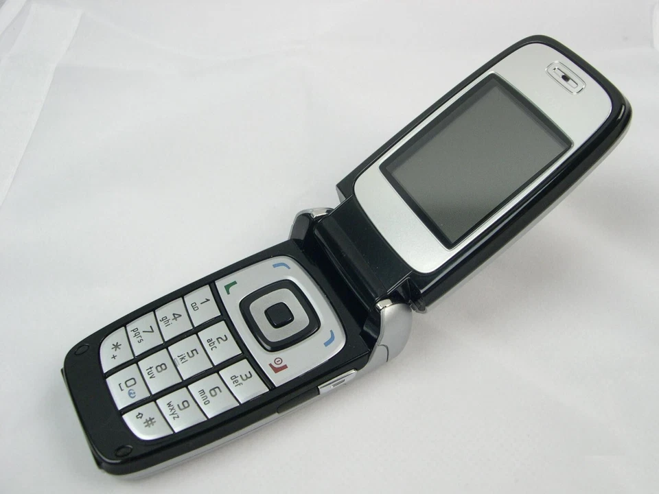  Original Nokia 6101 Flip unlocked for GSM 900/1800/1900MHZ FM radio Cellphone - Image 4 of 4