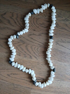 Collier Sautoir En Coquillages De Tahiti – Authentique, D'occasion, Style Naturel Et Exotique