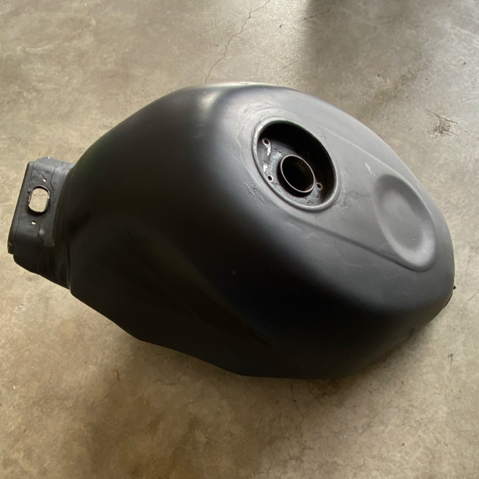 Yamaha Yzf750r Fuel Tank For 1993-1998. OEM Used Part.