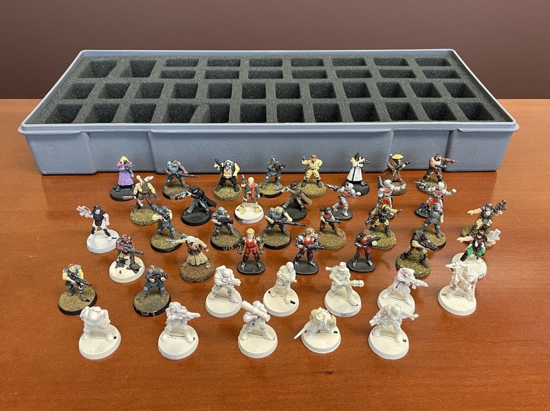 Vintage Grenadier Future Warriors Lot Of 42 Metal Miniatures With Foam Case