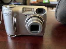 Nikon COOLPIX 5600 5.1MP Digital Camera - Silver