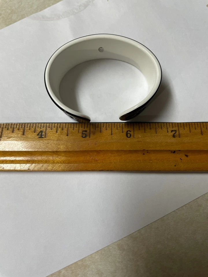 Chanel black and white cuff bracelet - Image 2 of 3