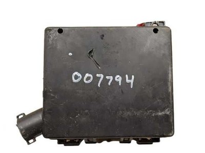 2005-2006 Chrysler Sebring Fuse Box Engine Compartment Sedan OEM 299425