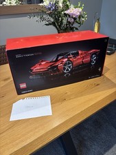 LEGO TECHNIC: Ferrari Daytona SP3 (42143)