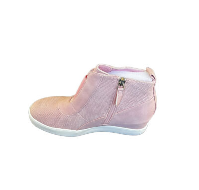 HM Women's Ankle Boot Side Zipper Blush Perf Suede Wedge Sneakers /Size 7
