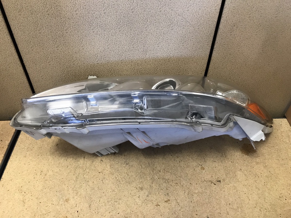 2007-2009 TOYOTA CAMRY OEM DRIVER SIDE HEADLIGHT PART