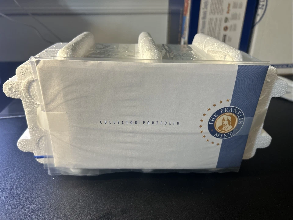 FRANKLIN MINT 1956 CORVETTE CONVERTIBLE LE 1394/2500 MODEL B11E242 - Image 4 of 4