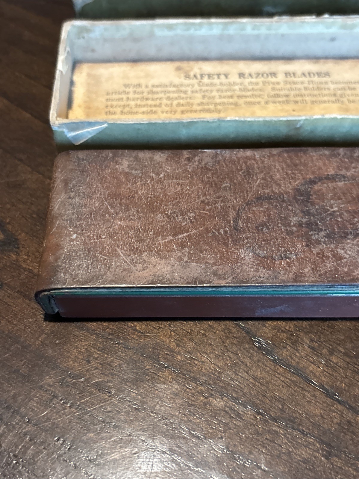 Nice Vintage PIKE EZY EDGE - Razor Hone - Sharpening Stone - In Box