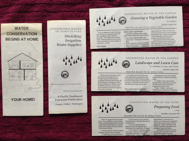 LOT OF 5 1980S WATER CONSERVATION BOOKLETS FLYERS; JACKSON COUNTY, OREGON