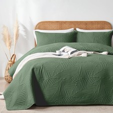 Queen Quilt Bedding Set Soft Lightweight Olive Green Bedspread with Leaf Pattern