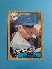 Tommy Lasorda 1987 Topps Baseball Card # 493 J9049