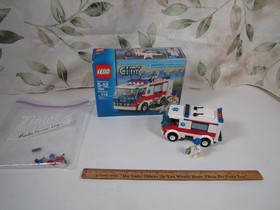 Vintage City LEGO Ambulance 7890 2006 Complete Box NO INSTRUCTIONS 4283137
