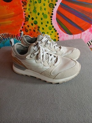Merrell Women's Alpine 83 Sneaker Tan And Cream Trail Hike Size 8.5