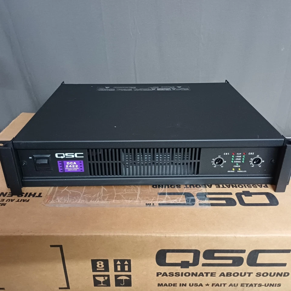 QSC DCA-2422 Amplificateur - Photo 1/4
