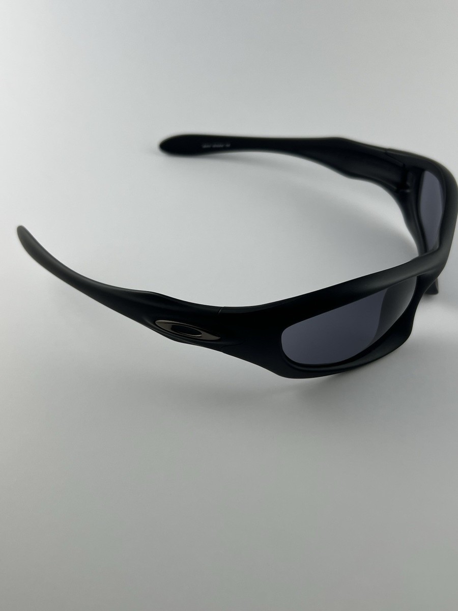 Oakley Monster Dog Sunglasses Matte Black/grey 05-015 60 20 for