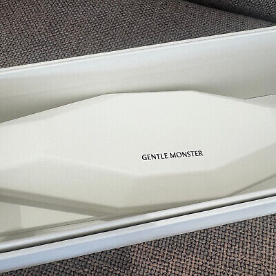 Gentle Monster Glitz 02 Silver Clear 100% Authentic Gentle Monster Glitz 02 Silver Clear 100% Authentic