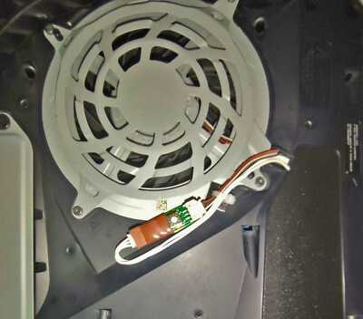 VENTOLA RGB TRE Velocità Per PS5 Slim Con Sistema Airflow Efficiente - Foto 2