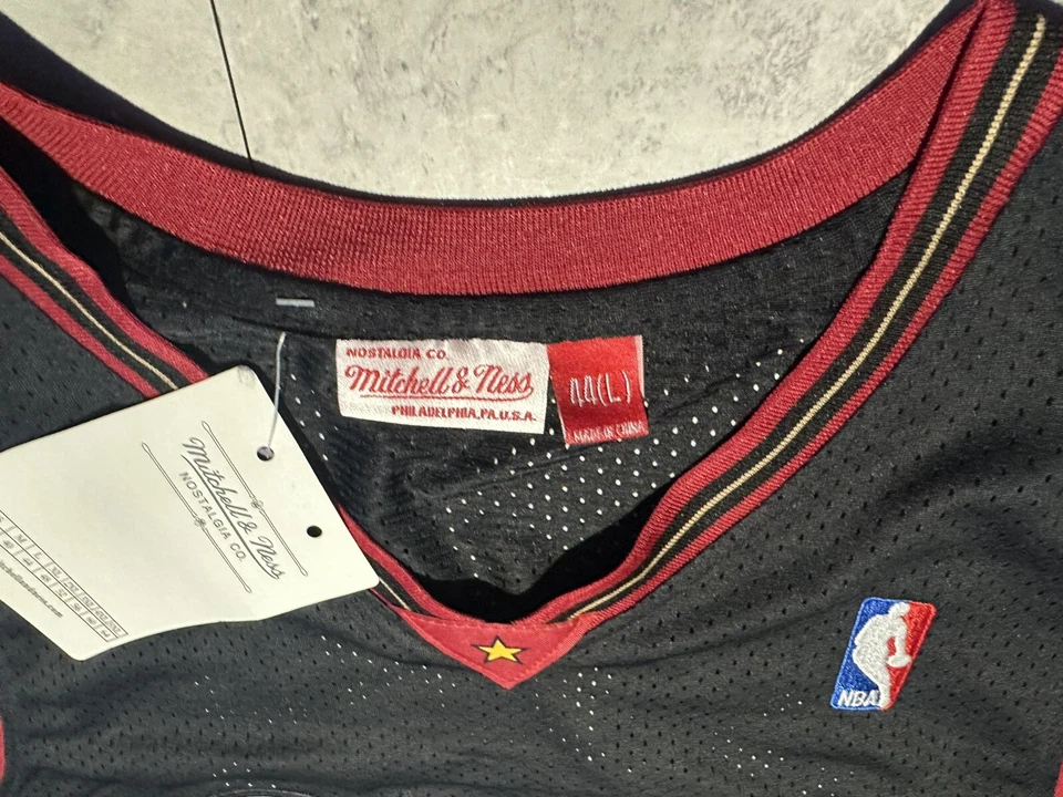 NWT Men’s Large Black Allen Iverson The Answer Philadelphia 76ers Sixers Jersey - Image 2 of 4