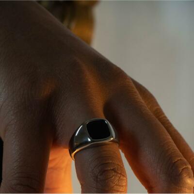 Ring 750 Weißgold Mit 5 Diamanten Ca.zusammen 0,50ct.+ 10 Saphiren