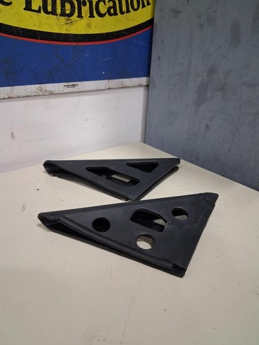 84-89 Nissan Z31 300ZX 2+2 Set of 2 Front Left & Right Hood Hinge OEM
