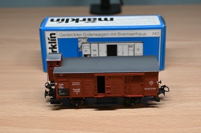 Marklin 4695 -  HO Scale Covered Freight Wagon with Brakeman's Cabin