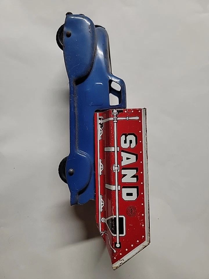 Caminhão de aço prensado vintage Marx areia e cascalho versão cinza e vermelha - Imagem 3 de 4