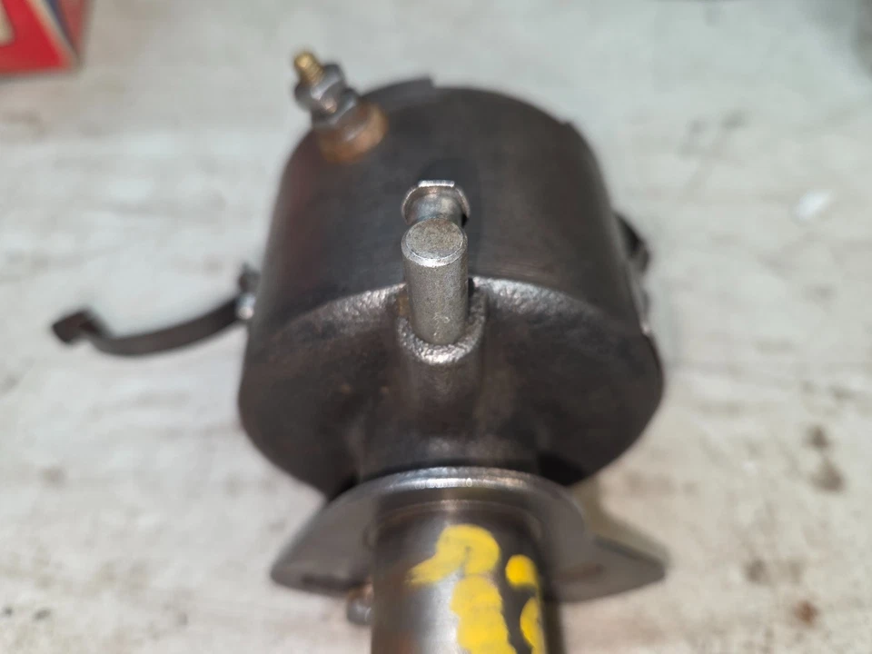 Willys Jeep 134 IAD4041 Prestolite distribuidor Foto 2 de 4