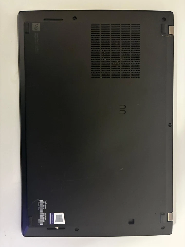 Lenovo ThinkPad T14s Gen1 Intel i7-10610U 1.8GHz 16GB RAM 512GB SSD Win 11 Pro Foto 2 de 4