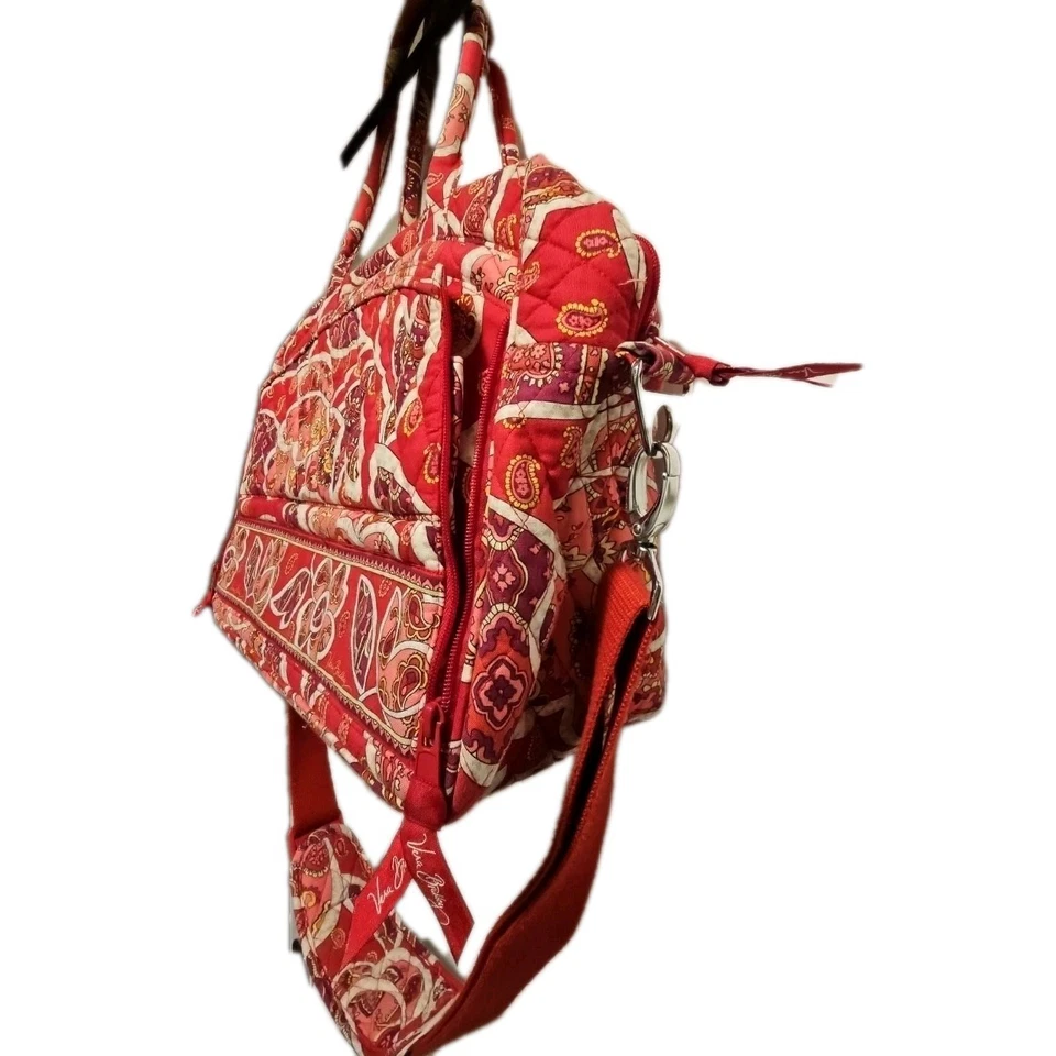 Vera Bradley Laptop Corpo Rígido Estação de Trabalho Transversal Poses Rosadas Usado - Imagem 2 de 4