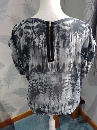 Therapy Black & Grey Sheer Top With Feather Pattern Size 14 - Picture 4 of 7