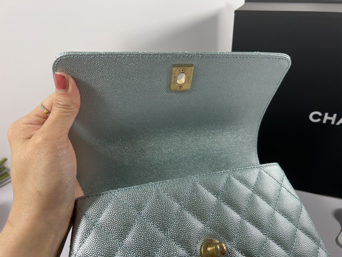 【美品】CHANEL シャネル ココマーク ロゴ 小紋柄 ネイビー ライトブルー CHANEL シャネル マトラッセ25 ココマーク チェーン ショルダー