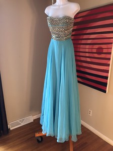 sherri hill size 16