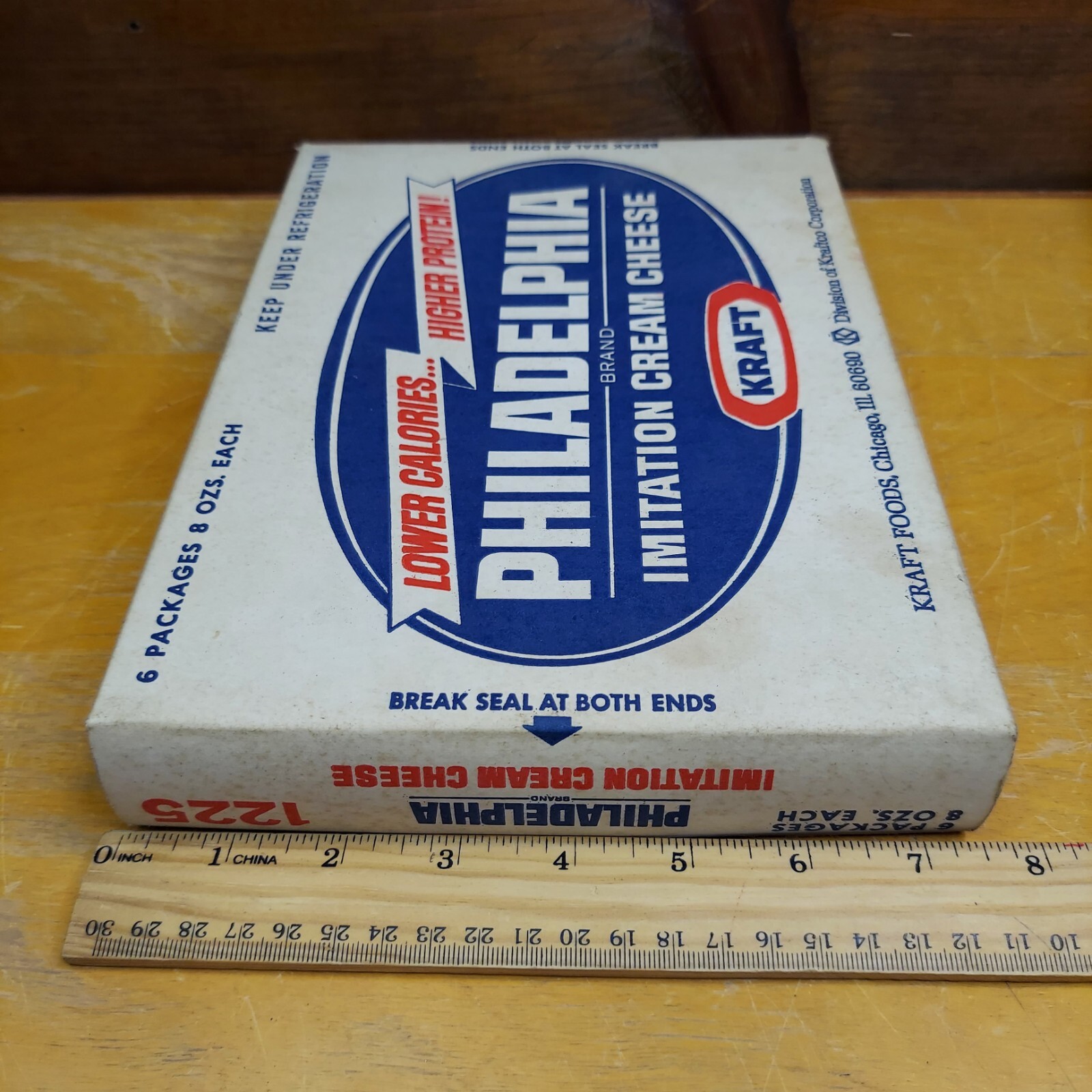 RARE 1975 PHILADELPHIA CREAM CHEESE box Kraft VINTAGE FOOD PACKAGING