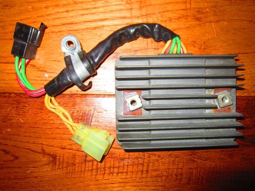 DUCATI OEM  ST2 st3 ST4 ST4S VOLTAGE REGULATOR   1999-2007       - Picture 1 of 4