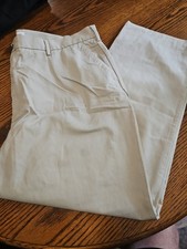NWT Amazon Essentials Men Khaki Size 42X29 Classic-Fit  Chino Pants - G1