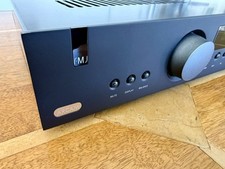 Arcam FMJ-A19 Integrated Amplifier Black with Remote and Power lead