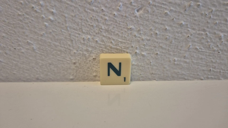 Scrabble Original 51272 Mattel Ersatzteile: Buchstabenstein N - Bild 1 von 1