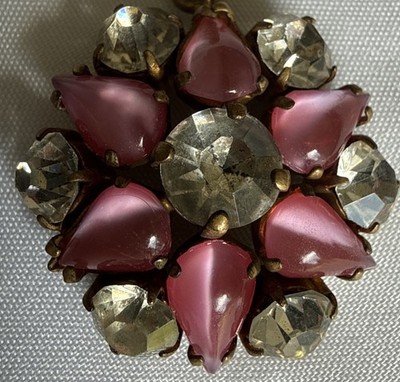 VTG Rhinestone And Pink Glass Gold Tone Pendant 1  x 1 1/4