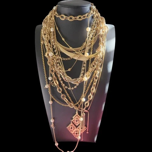 Vintage Jewelry Lot Goldtone Necklaces Including Trifari Monet Napier 12 Piece