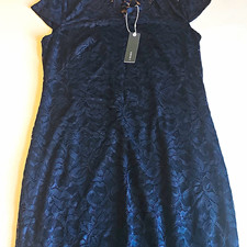 Esprit Damen Abendkleid Spitze Blumen Rundhal...