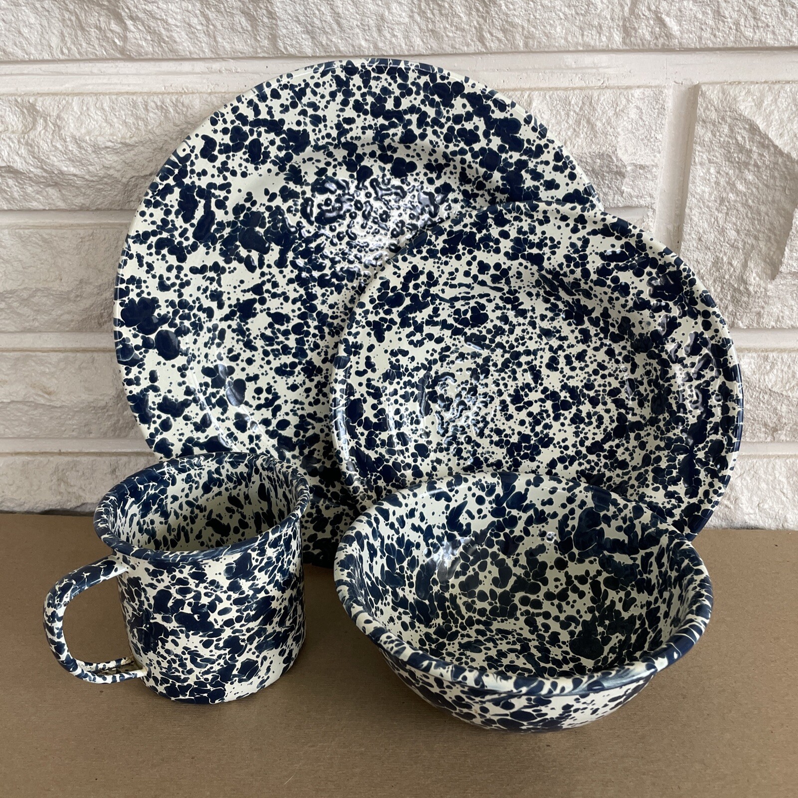 4 Piece Camping Set Enamelware Blue & White Splatter Dinner Plate 2 Bowls & Cup