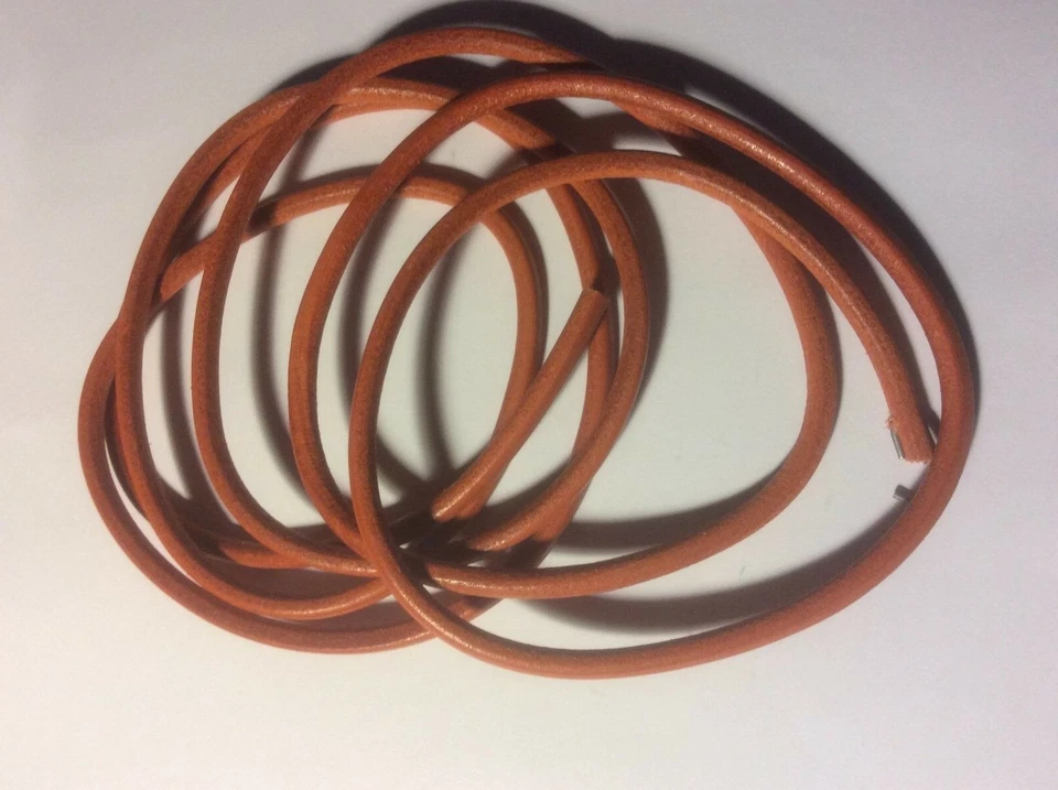 Cinturón de cuero blanco giratorio para máquina de coser para todos los modelos de máquinas de pedal Foto 2 de 4