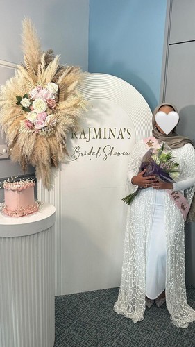 Backdrop & cake stand Hire