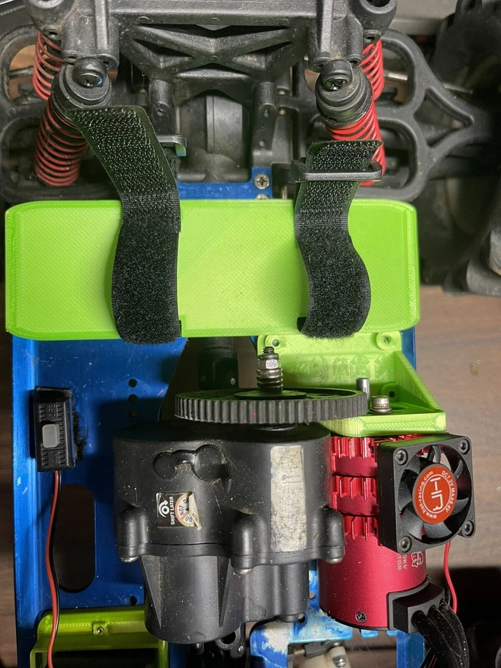 Redline RC custom Nitro To Electric Conversion Mount Kit For 2.5 Traxxas Tmaxx - Image 3 of 4